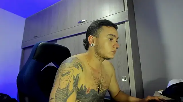 male pussy online show from February 10, 2026, 3:10 am