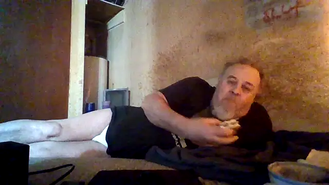 Nightshade7712 online show from March 5, 2026, 6:04 pm