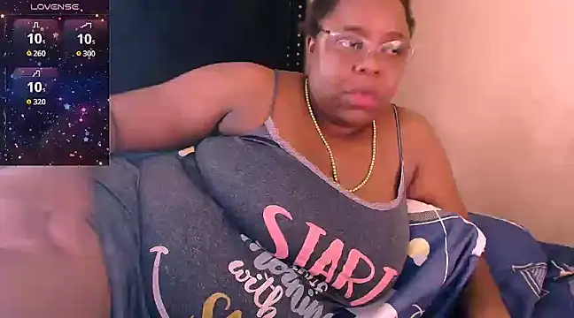 TatianaSantodomingo online show from January 1, 2025, 2:19 am