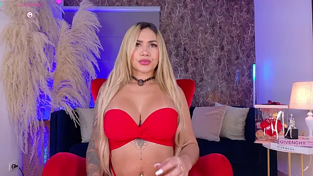 Celestemilan online show from February 18, 2026, 8:27 pm