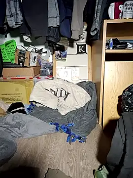 Snapshot of yourdirtysecret_23 chatting on January 18, 2026, 5:44 am yourdirtysecret 23 online show from January 18, 2026, 5:44 am