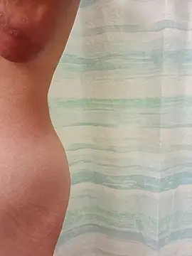 Snapshot of yourdirtysecret_23 chatting on February 3, 2026, 6:40 am yourdirtysecret 23 online show from February 3, 2026, 6:40 am