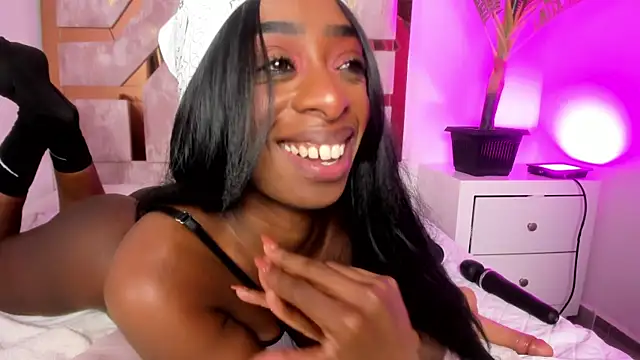 Snapshot of Anny_osorio chatting on February 12, 2025, 12:16 am Anny osorio online show from February 12, 2025, 12:16 am