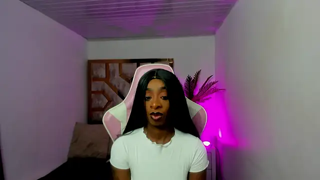 Snapshot of Anny_osorio chatting on February 17, 2025, 7:21 pm Anny osorio online show from February 17, 2025, 7:21 pm