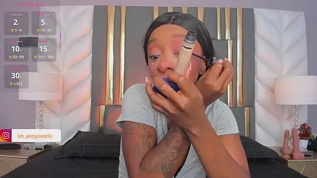 Snapshot of Anny_osorio chatting on November 19, 2025, 7:47 pm Anny osorio online show from November 19, 2025, 7:47 pm