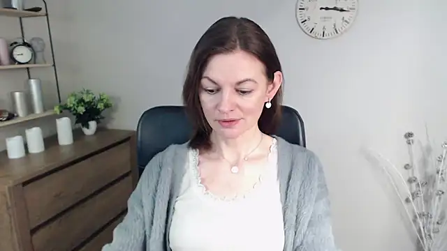 VivianWILD online show from January 21, 2025, 6:54 am