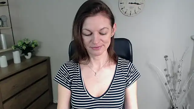 VivianWILD online show from January 23, 2025, 6:49 am