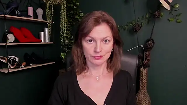 VivianWILD online show from March 10, 2025, 6:59 am