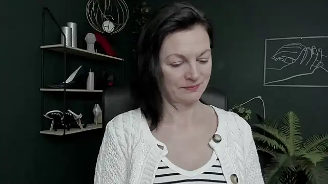 VivianWILD online show from February 25, 2026, 7:51 am