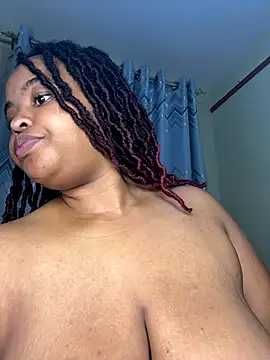 Linahlove online show from December 3, 2025, 3:43 pm