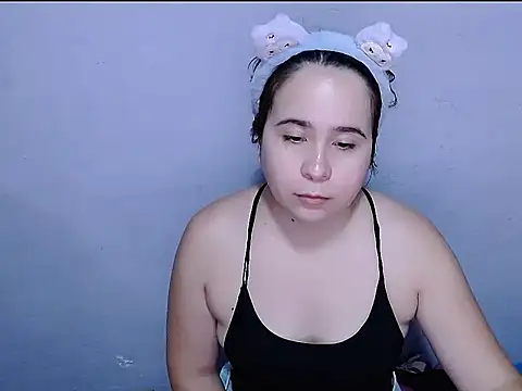 SubLayla01 online show from February 9, 2026, 6:12 pm