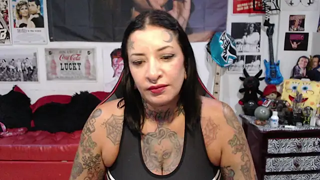 Rollyderolandia666 online show from March 2, 2025, 9:54 pm