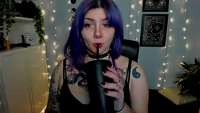 Snapshot of GabbiePerfect chatting on February 16, 2026, 9:44 pm GabbiePerfect online show from February 16, 2026, 9:44 pm