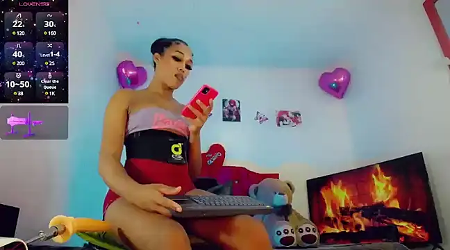 Snapshot of _ChanellR_ chatting on January 23, 2025, 1:30 am ChanellR online show from January 23, 2025, 1:30 am