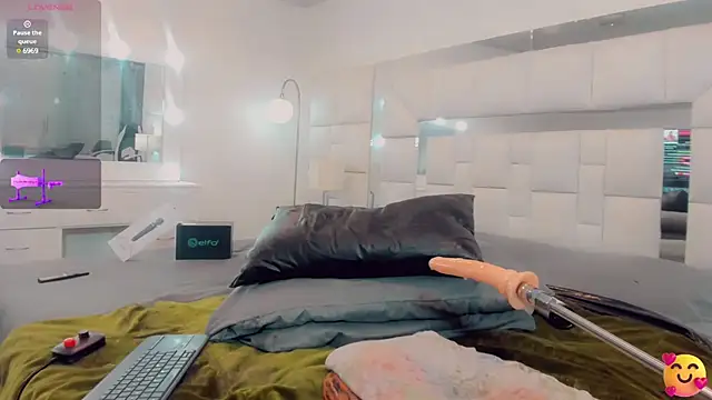 Snapshot of _ChanellR_ chatting on February 11, 2025, 2:46 pm ChanellR online show from February 11, 2025, 2:46 pm