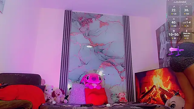 Snapshot of _ChanellR_ chatting on November 5, 2025, 11:21 am ChanellR online show from November 5, 2025, 11:21 am