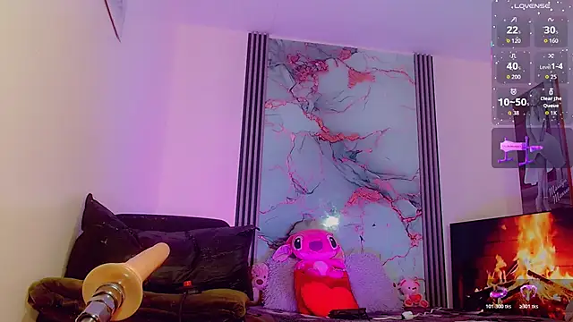 Snapshot of _ChanellR_ chatting on November 24, 2025, 7:13 pm ChanellR online show from November 24, 2025, 7:13 pm