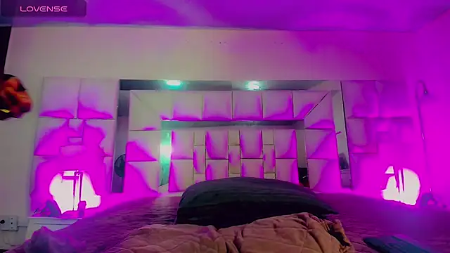 Snapshot of _ChanellR_ chatting on March 2, 2026, 11:50 am ChanellR online show from March 2, 2026, 11:50 am