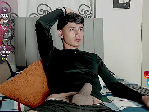 Snapshot of juan_stiven chatting on October 9, 2025, 10:30 pm juan stiven online show from October 9, 2025, 10:30 pm