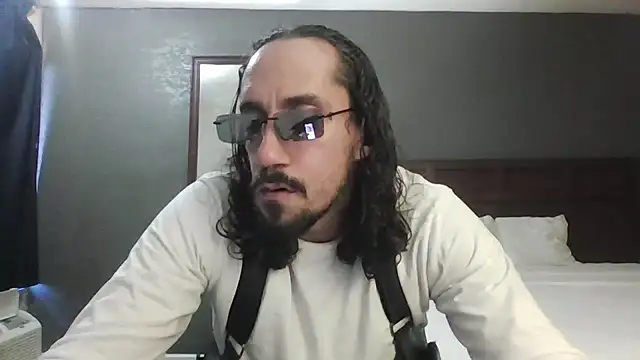 Snapshot of RoleMaster2069 chatting on January 17, 2026, 6:33 pm RoleMaster2069 online show from January 17, 2026, 6:33 pm