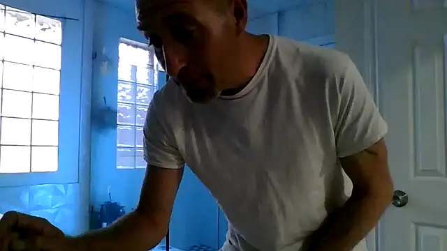 El Gizmo online show from February 16, 2026, 12:29 am