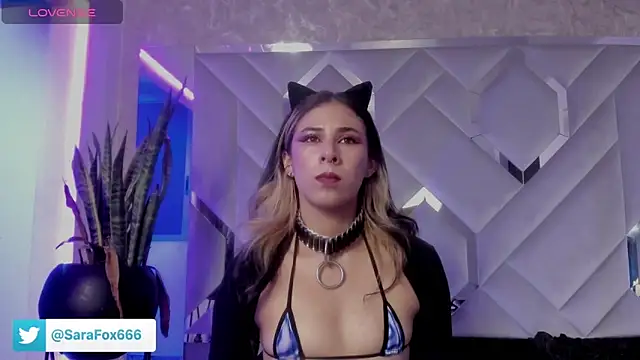 Sara Foxx1 online show from October 14, 2025, 10:21 pm