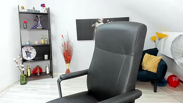 Snapshot of MelissaWiliam chatting on March 17, 2025, 2:56 pm MelissaWiliam online show from March 17, 2025, 2:56 pm