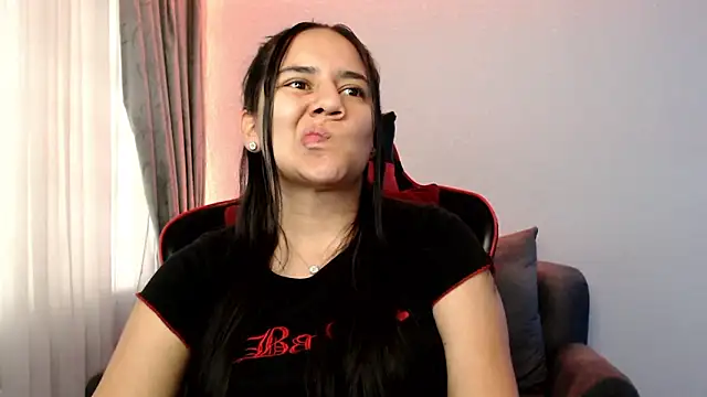 Snapshot of Lexyevans chatting on December 25, 2024, 8:39 pm Lexyevans online show from December 25, 2024, 8:39 pm