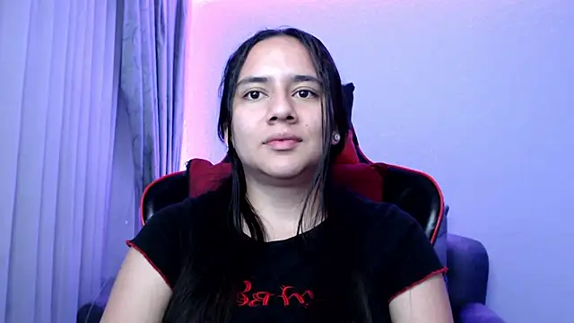 Snapshot of Lexyevans chatting on December 26, 2024, 2:44 am Lexyevans online show from December 26, 2024, 2:44 am