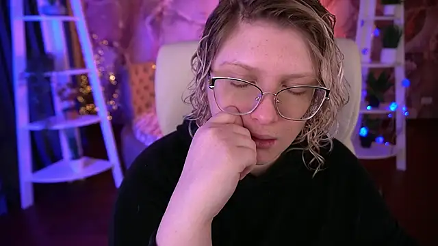 Snapshot of CoolTatis chatting on February 6, 2026, 6:29 am CoolTatis online show from February 6, 2026, 6:29 am