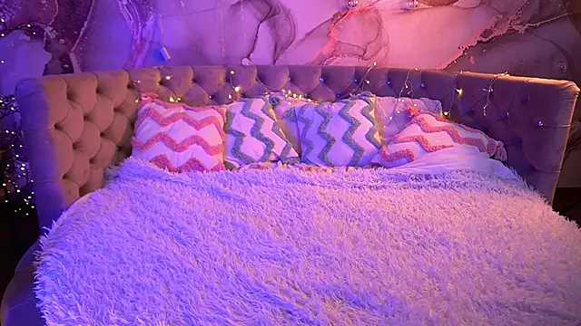 Snapshot of CoolTatis chatting on February 7, 2026, 7:12 am CoolTatis online show from February 7, 2026, 7:12 am