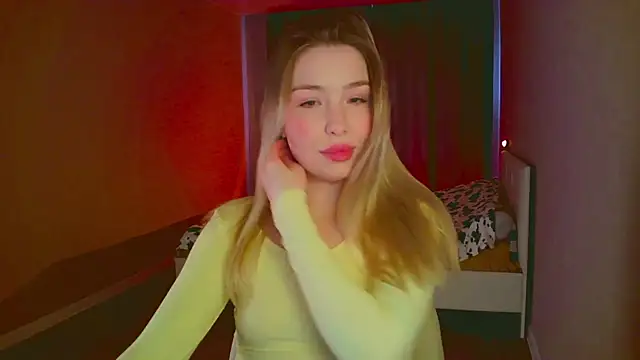 Snapshot of mia_raspberrie chatting on February 19, 2025, 8:55 am mia raspberrie online show from February 19, 2025, 8:55 am