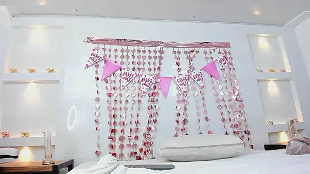 Dalia-Prada online show from February 9, 2026, 3:43 am