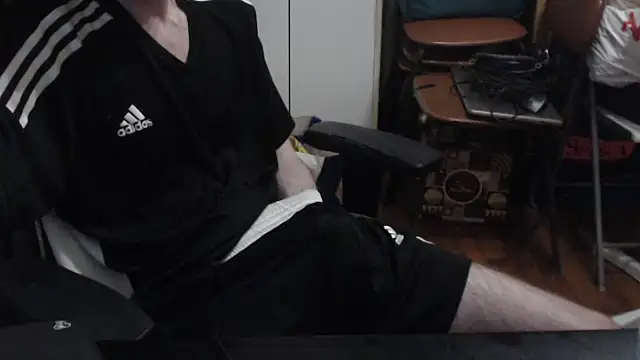 Snapshot of _Nico03_ chatting on September 24, 2025, 12:58 am Nico03 online show from September 24, 2025, 12:58 am