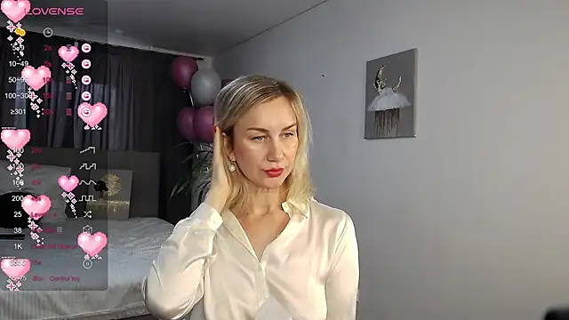 Vanessa Nowak online show from March 5, 2025, 6:23 am