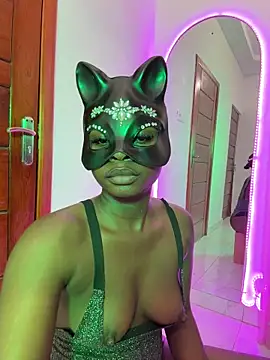 Snapshot of Nottynadiaa chatting on February 7, 2026, 12:58 am Nottynadiaa online show from February 7, 2026, 12:58 am