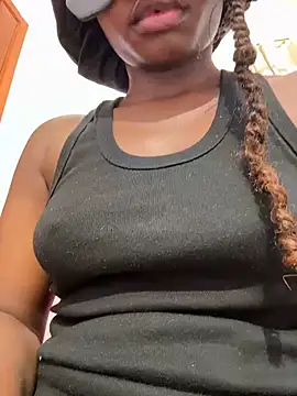 Snapshot of Nottynadiaa chatting on February 17, 2026, 1:29 pm Nottynadiaa online show from February 17, 2026, 1:29 pm