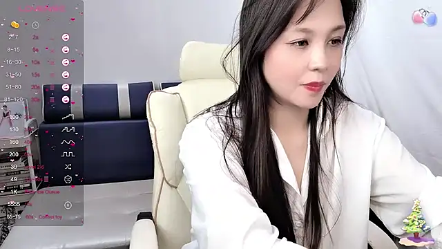 Snapshot of Toookiss chatting on February 13, 2025, 2:31 pm Toookiss online show from February 13, 2025, 2:31 pm