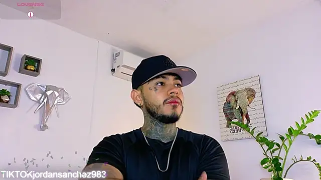 Snapshot of JordanSmiith_ chatting on February 15, 2026, 2:25 pm JordanSmiith online show from February 15, 2026, 2:25 pm