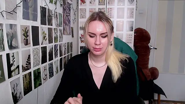 CapriScorpion online show from February 12, 2026, 11:16 am