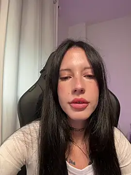 BellaGiaxx online show from December 16, 2025, 2:55 pm