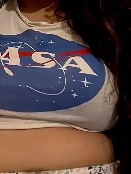 Snapshot of Zanoba-16 chatting on December 19, 2025, 8:21 am Zanoba-16 online show from December 19, 2025, 8:21 am