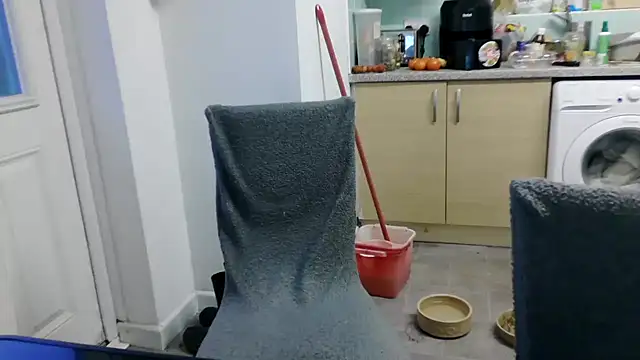 Snapshot of samanthasissieuk chatting on January 8, 2026, 4:09 pm samanthasissieuk online show from January 8, 2026, 4:09 pm