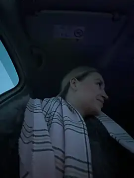 Snapshot of StasyWood chatting on February 10, 2026, 1:32 am StasyWood online show from February 10, 2026, 1:32 am