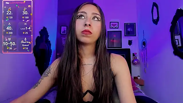 Snapshot of _cloe_martinez chatting on December 6, 2024, 6:48 am cloe martinez online show from December 6, 2024, 6:48 am