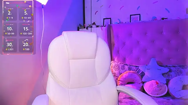 Snapshot of _cloe_martinez chatting on December 17, 2024, 12:45 am cloe martinez online show from December 17, 2024, 12:45 am