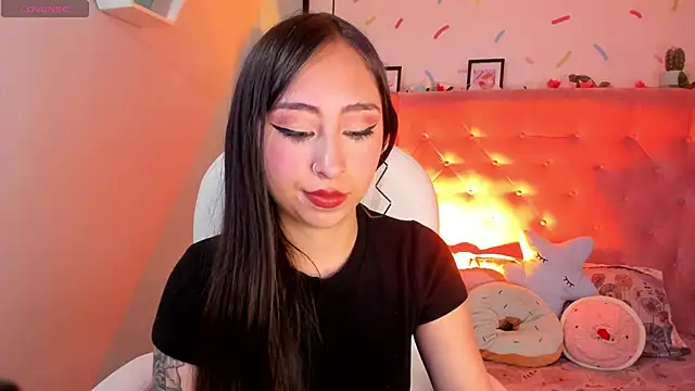 Snapshot of _cloe_martinez chatting on January 31, 2025, 10:10 pm cloe martinez online show from January 31, 2025, 10:10 pm