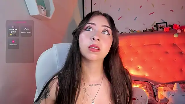 Snapshot of _cloe_martinez chatting on February 27, 2025, 9:04 pm cloe martinez online show from February 27, 2025, 9:04 pm