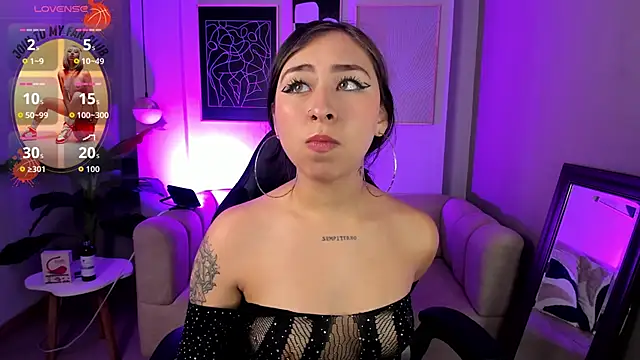 Snapshot of _cloe_martinez chatting on October 13, 2025, 2:11 am cloe martinez online show from October 13, 2025, 2:11 am