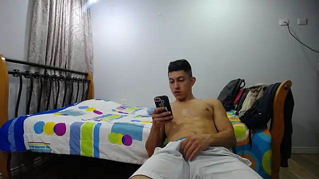 Iam yourbabyprincess XD online show from March 4, 2025, 5:00 am